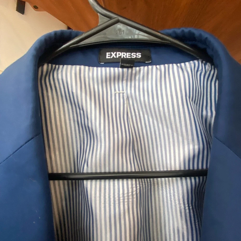 Express Men's Vibrant Blue Sport Coat